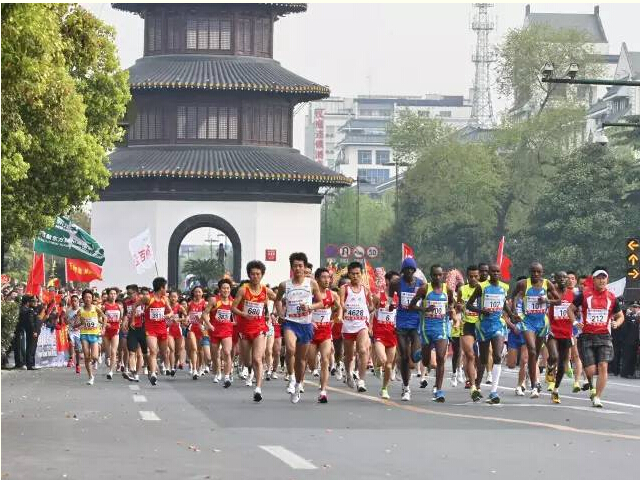  奔跑不息，泉來連續(xù)五年攜手揚州國際馬拉...